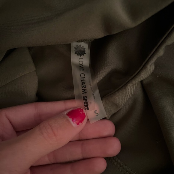 Green leggings - Picture 2 of 2